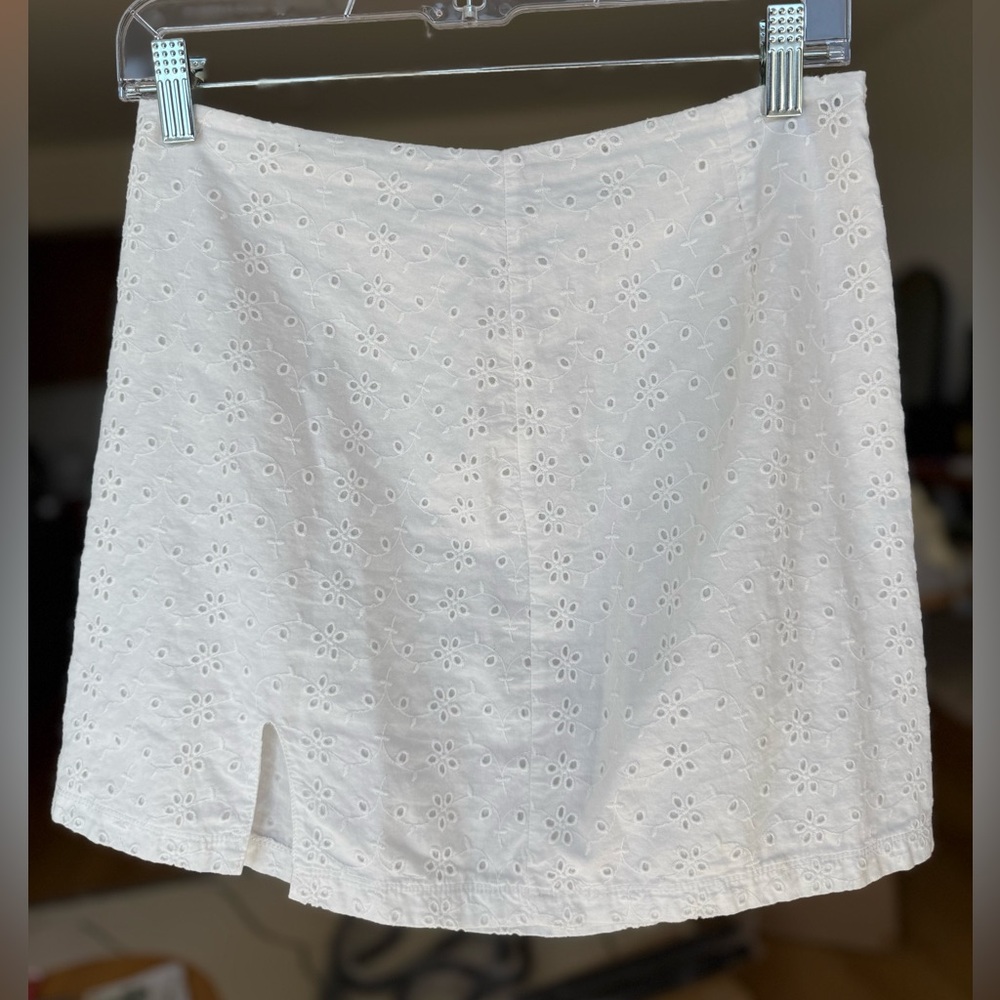 Kendall & Kylie White Eyelet Mini Skirt